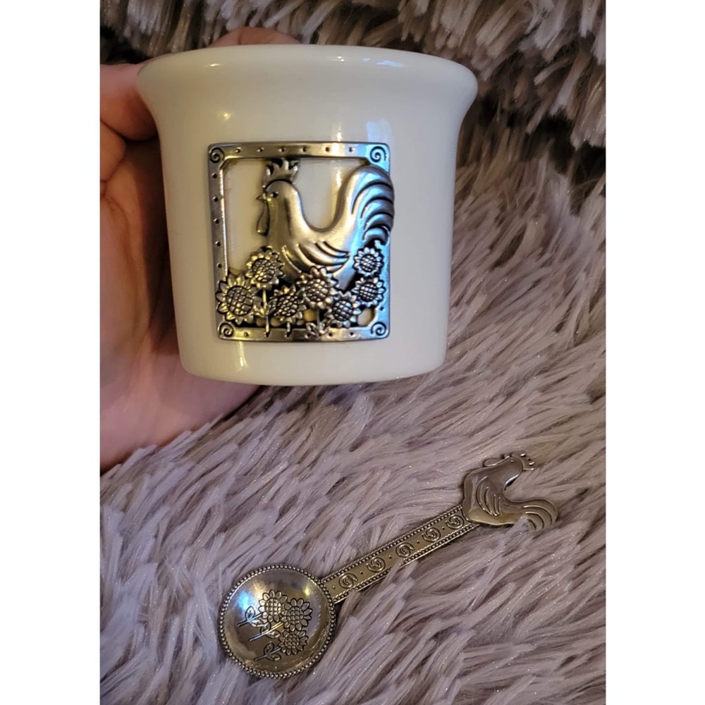 Decorative ceramic Rooster bowl &
spoon set